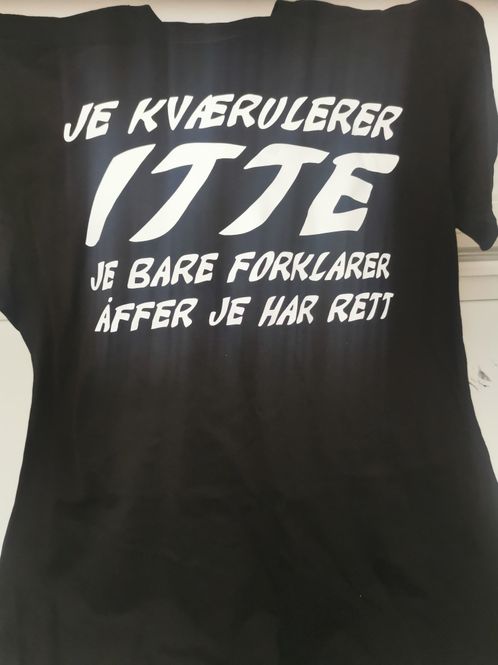 Hovedbilde Je kværulerer itte 