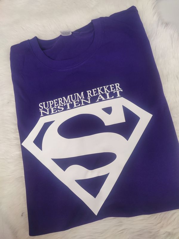 Supermum rekker nesten alt