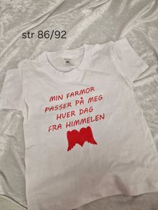 Hovedbilde Min farmor passer på str ...